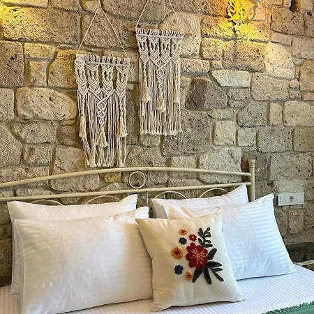 Mythos Alacati Çeşme